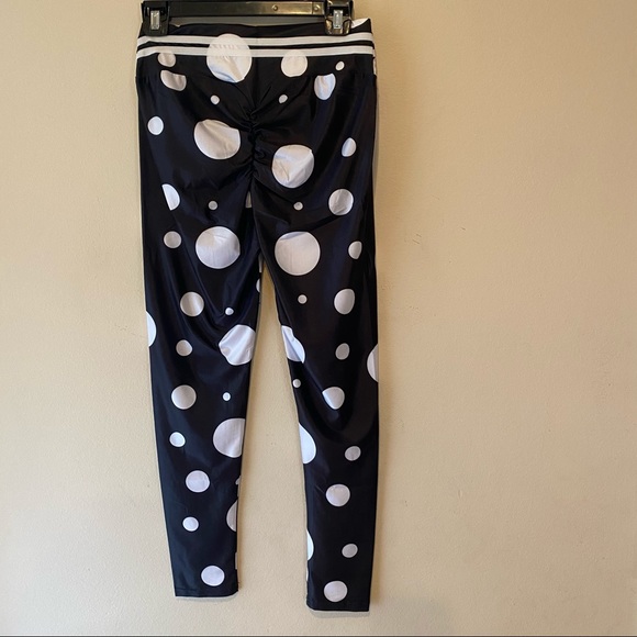 BLACK AND WHITE POLKA DOT HIGH WAIST SCRUNCH BOOTY LIFT  LEGGINGS SIZE SMALL - Picture 5 of 5